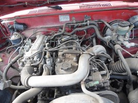 1986 T.TRUCK SR5 RED EXTRA CAB 2.4L TURBO AT 4WD Z18010